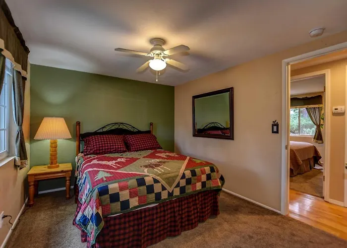 1 Mi To Dtwn Prescott: Quiet In The Pines! Holiday home Prescott