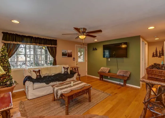 Holiday home 1 Mi To Dtwn Prescott: Quiet In The Pines! *